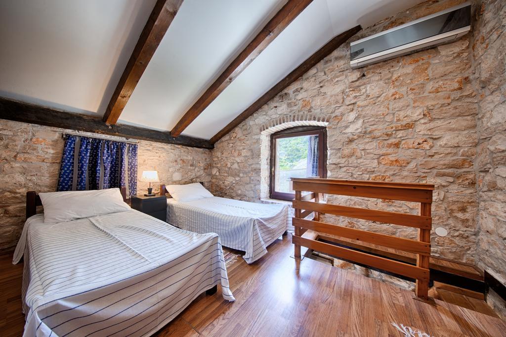 Villa Silente Okljucna Екстер'єр фото