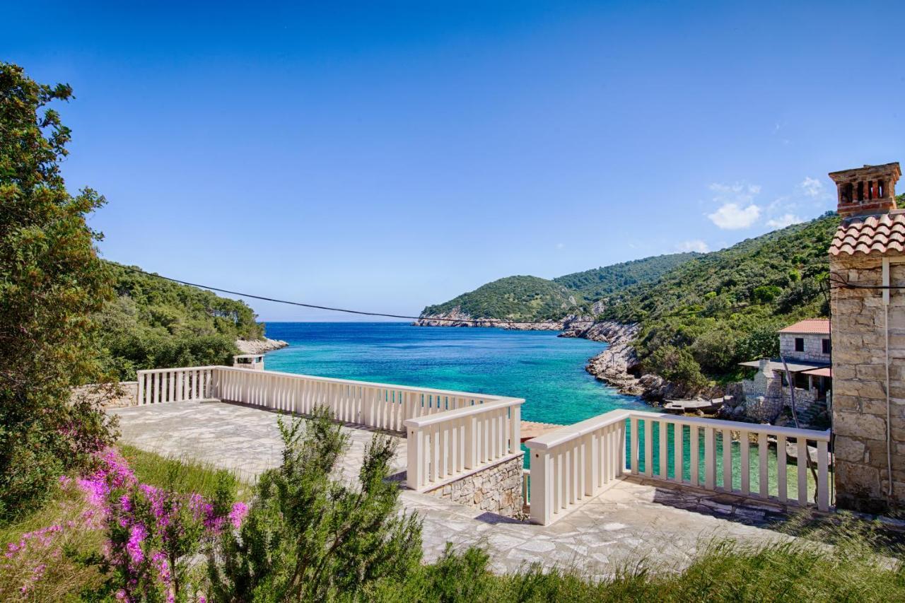 Villa Silente Okljucna Екстер'єр фото