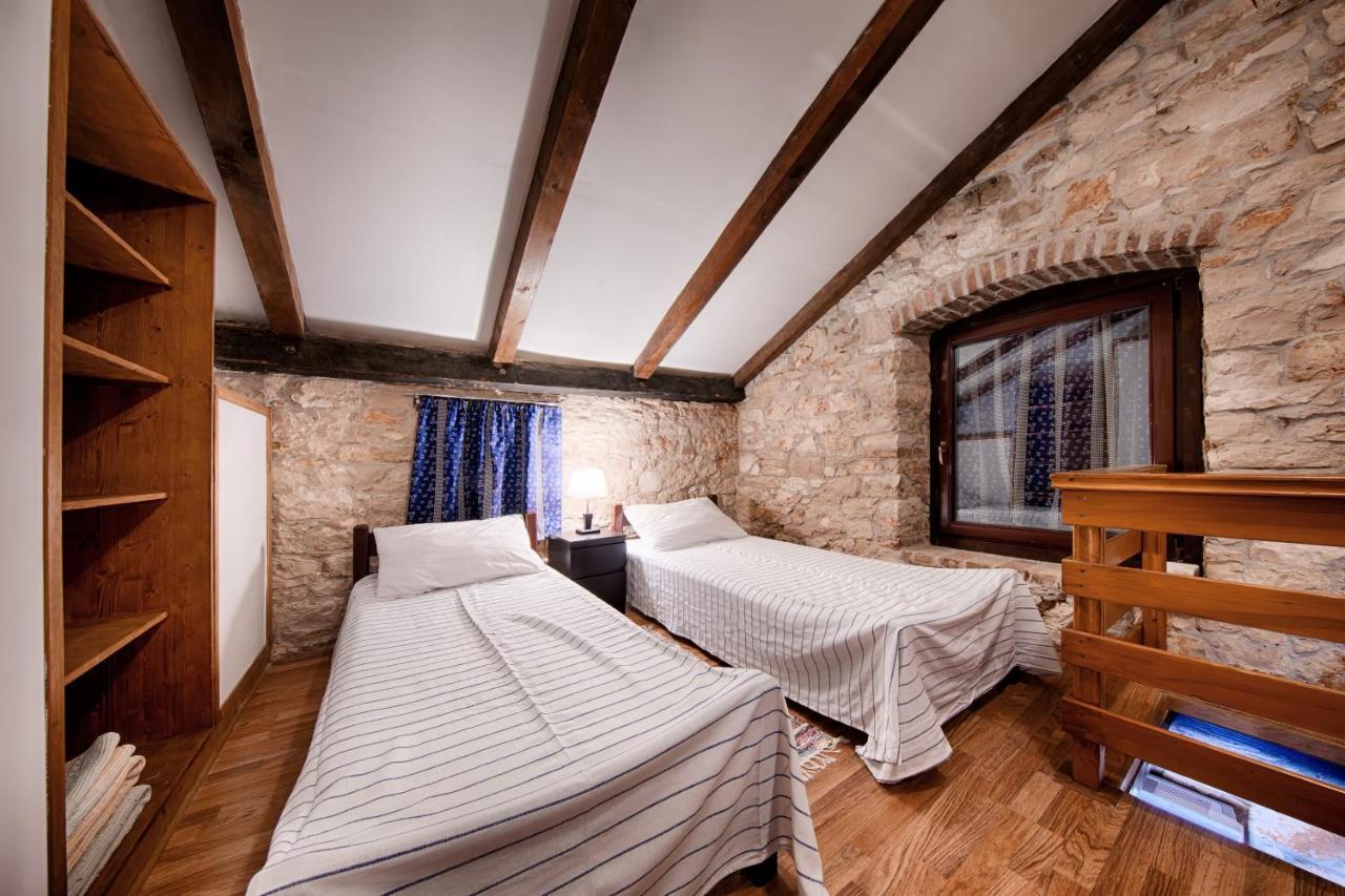 Villa Silente Okljucna Екстер'єр фото