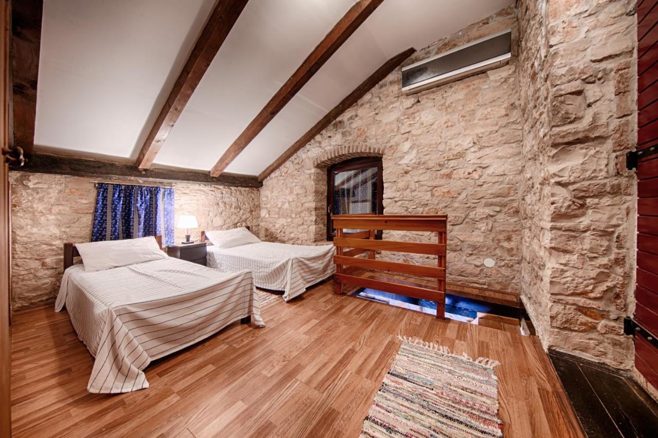 Villa Silente Okljucna Екстер'єр фото